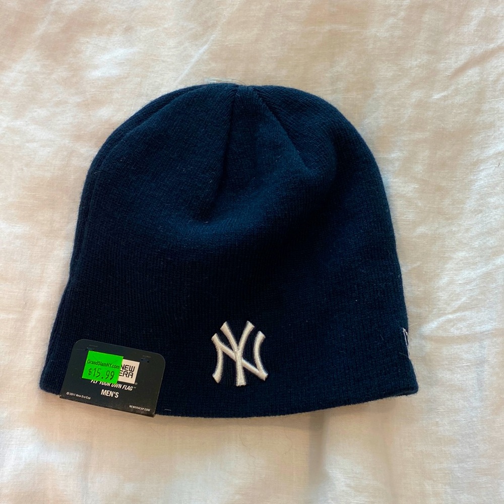 Basic Knit NY Yankees Hat